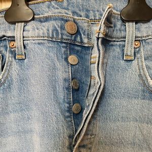 High waisted Levi’s jeans